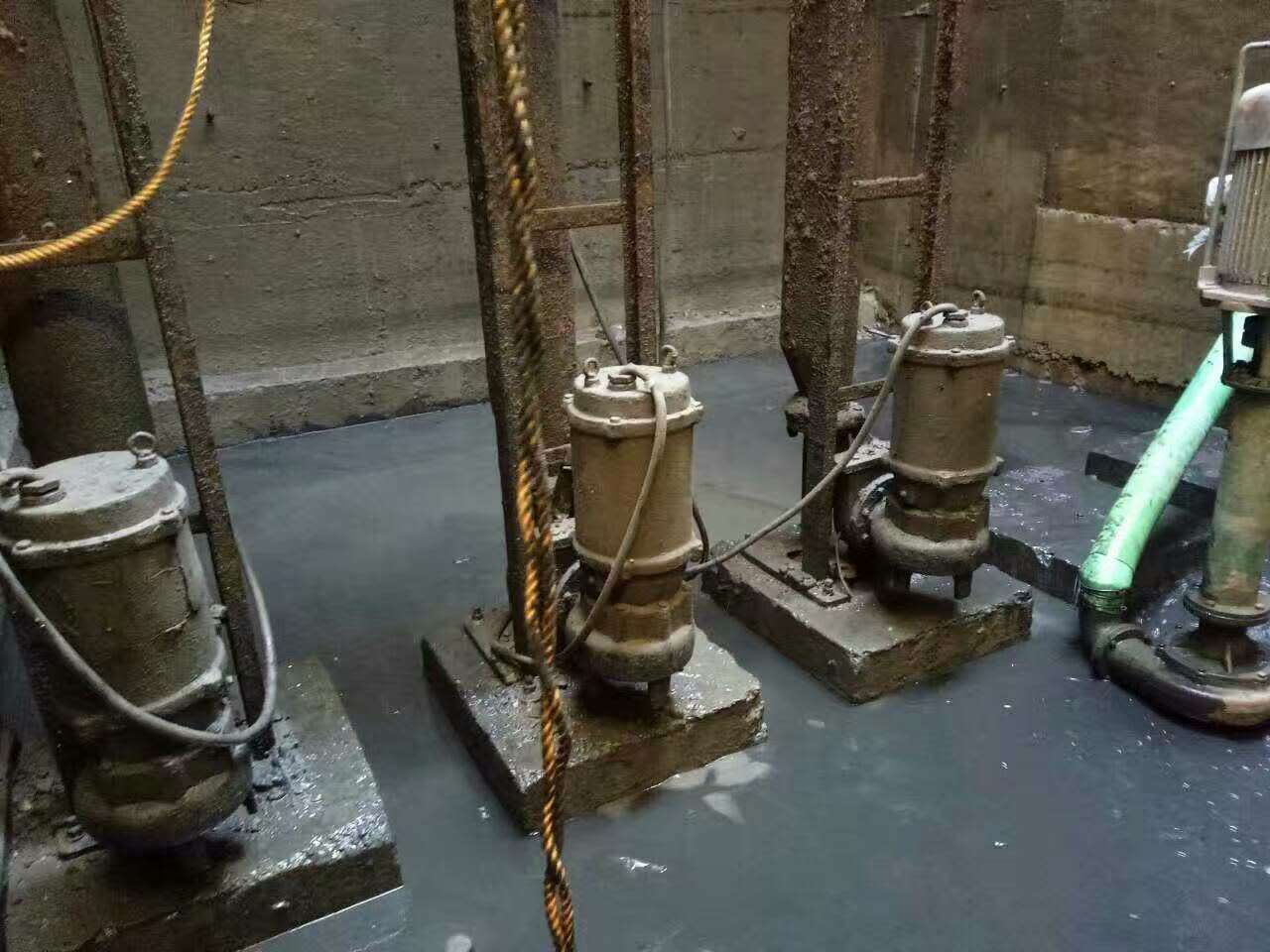 盐源污水池清理